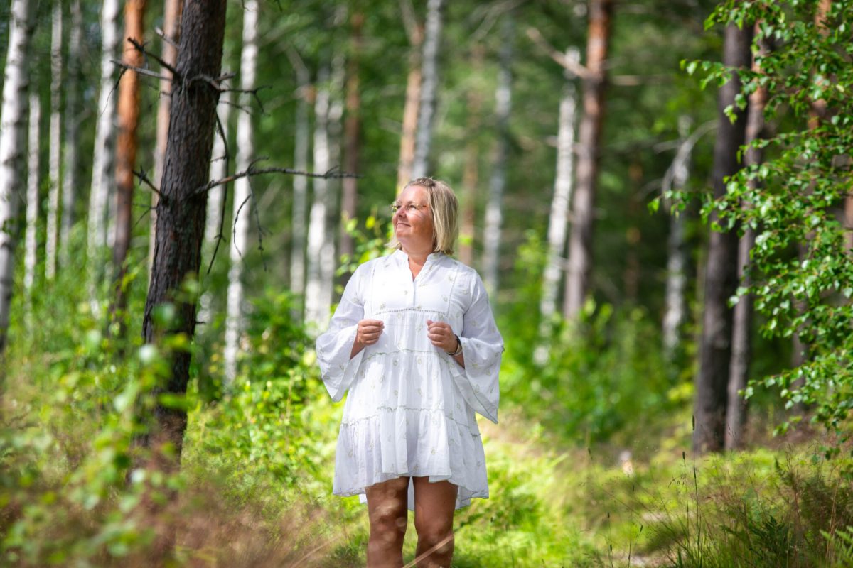 Vietän vapaa-aikaani ladaten akkuja luonnossa